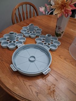 Cup c ake holder 24 cup cakes new