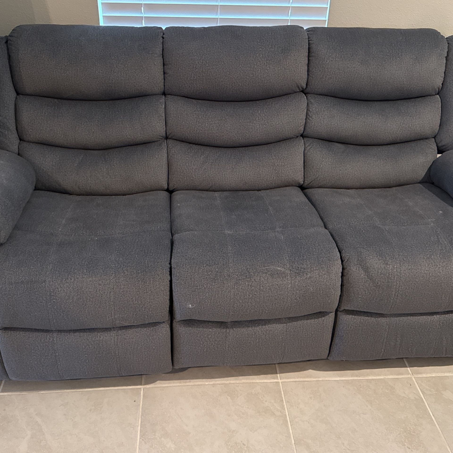 Couch Firm Like New Recliner