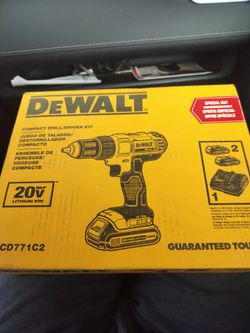 DeWalt Compact drill