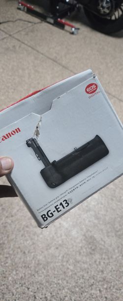 Canon BG-13 battery Grip