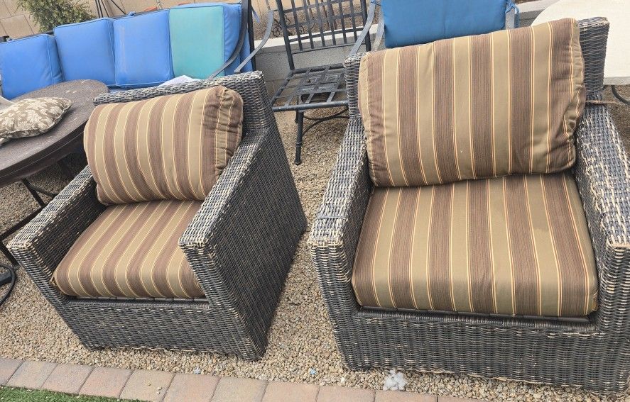 $50 BIG CHAIRS Cushions Are Free With The Purchase