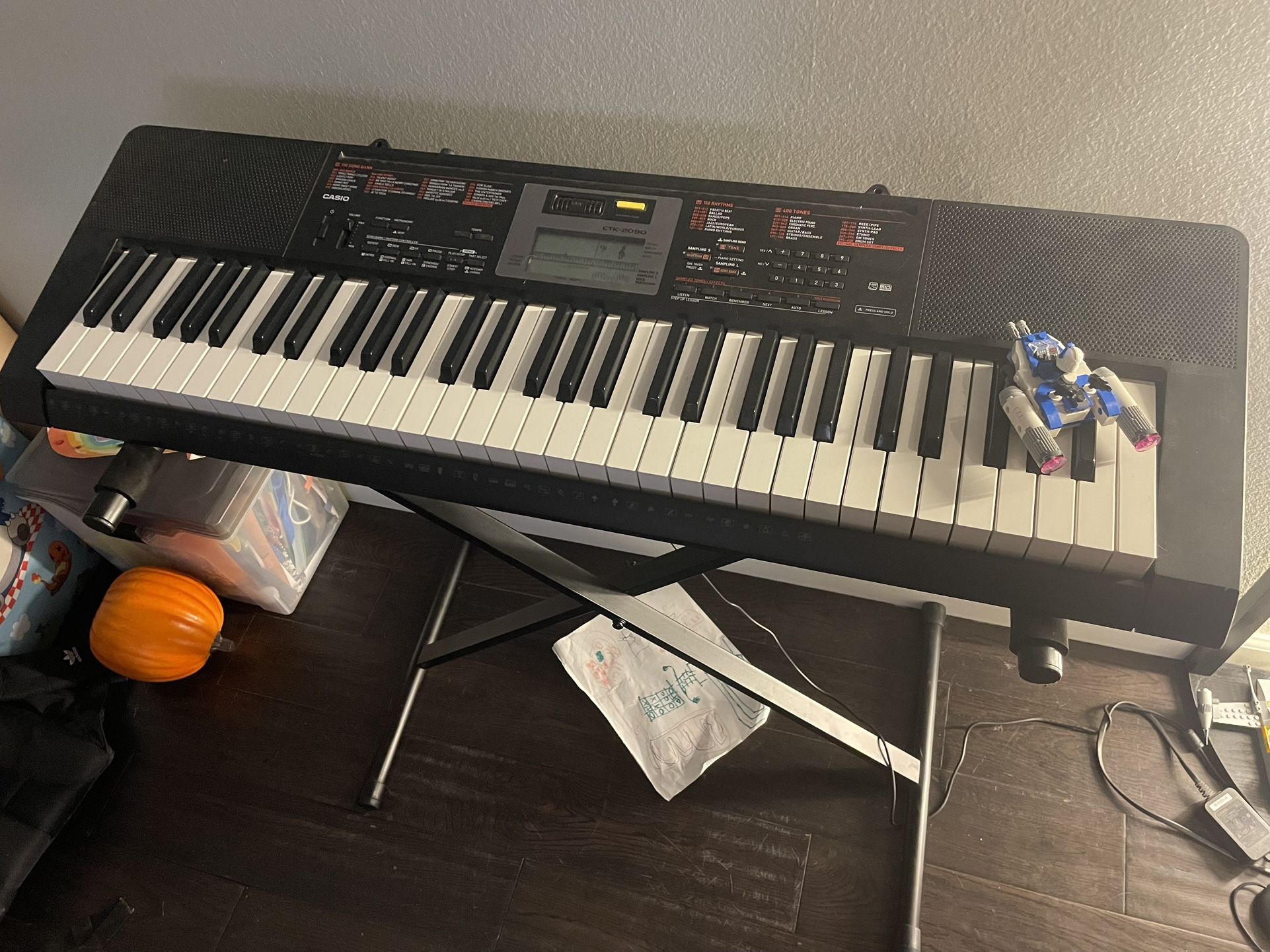 Electric Keyboard