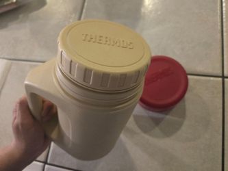 Vintage Thermos Model 4215 insulated container