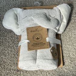 NWT Hooded Baby Towel - Elephant 