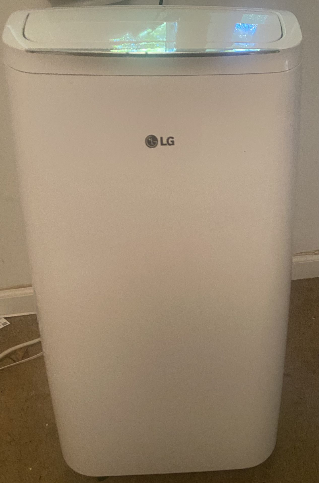 LG Portable Air Conditioner (Model: LP0816WNR)