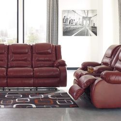 [SPECIAL] Vacherie Salsa Reclining Living Room Set

