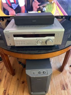 Sony STR-DE445 is a vintage 5.1-channel A/V home theater receiver with speakers and sub woofers
