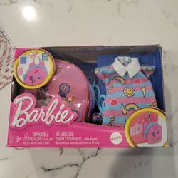 BRAND NEW MATTEL BARBIE SET SEE PICTURES 