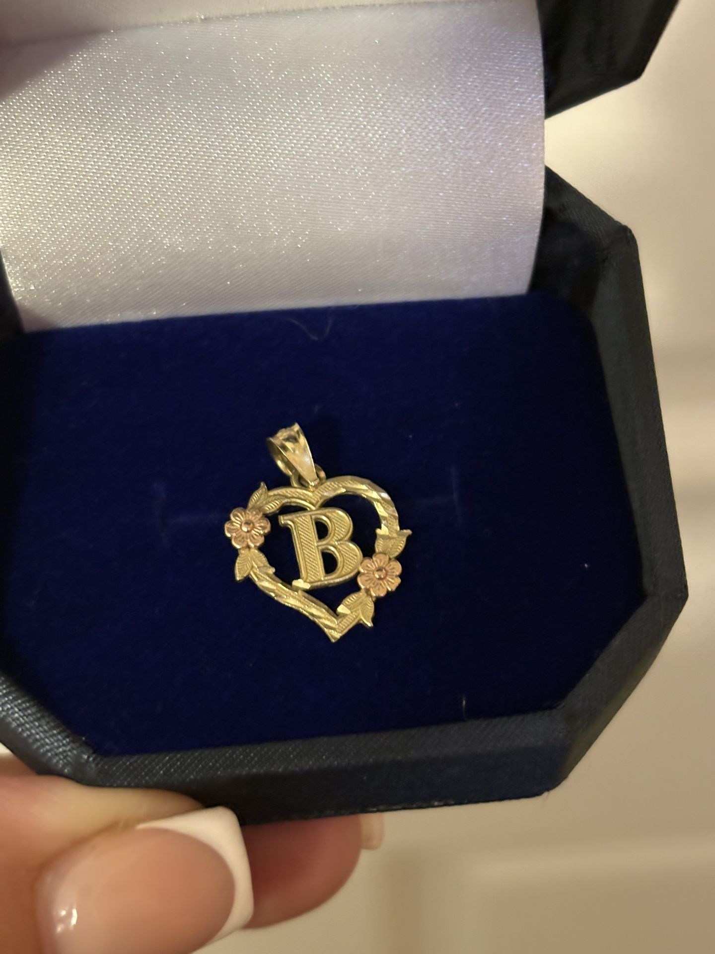 14k Heart-shaped pendant with a customizable initial B