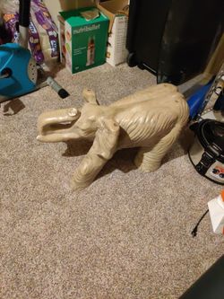 Elephant Table With Oval Glass On Top