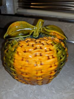 Decorative weaved fruit bk 105