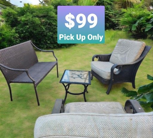 Outdoor Patio Furniture Set 