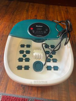 MaxKare Foot Spa massager with heated bubbles and vibration