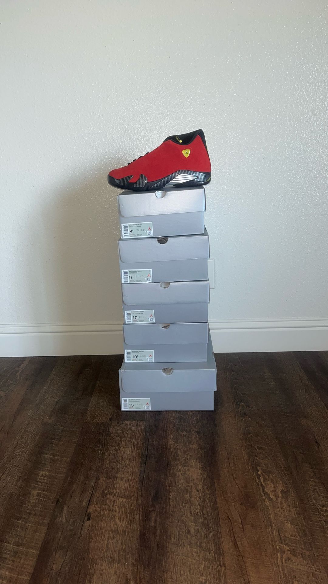 Jordan 14 Retro - Ferrari 2025 Size 8.5,9,9.5,10.5