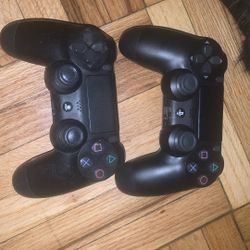 2 PS4 Controllers
