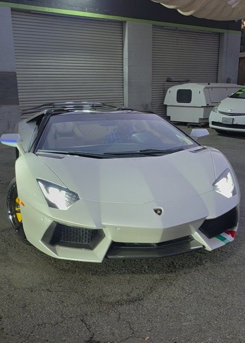 Car Led Headlights Kit Model 9006 9005 9012 H1 H4 H7 H11 9007 H13 5202 880 COMPLETE KIT 2 BULBS for:
Headlights, Low beam, High beam, DRL or Foglights