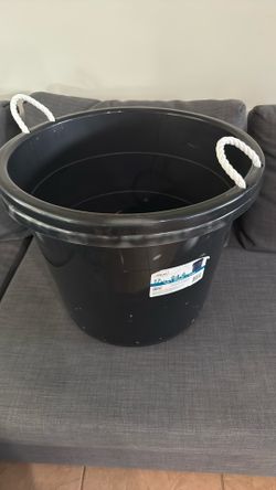 17 Gal Tub container qty 2
