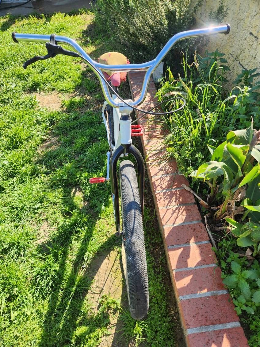 Redline 27.5 BMX Bike