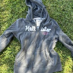 hollister zip up