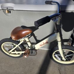 Kids Small Bike ,ONLY $20 BUCKS 