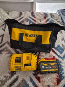 Cargador rapido y bateria dewalt