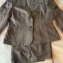 Woman’s Pant Suit