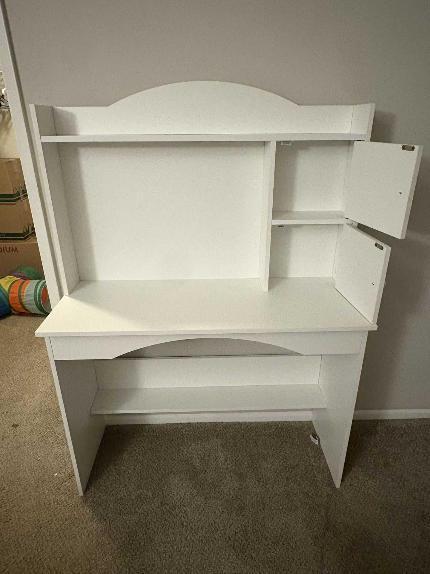 White Desk