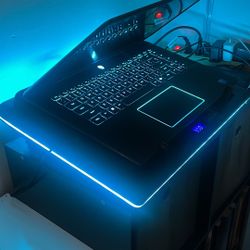 Gaming Laptop Alienware M16 R2