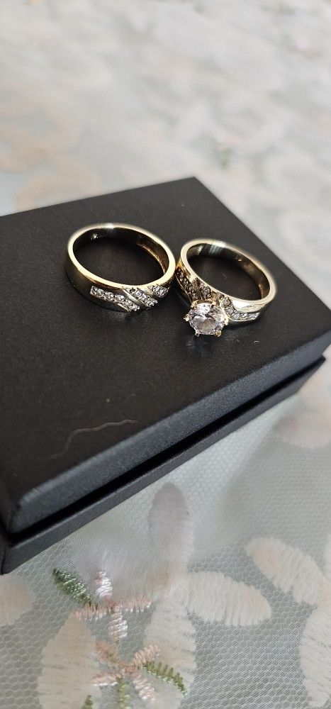 Wedding Rings Pair