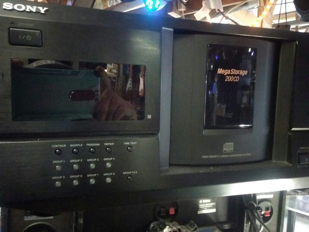 Sony 200 CD Player