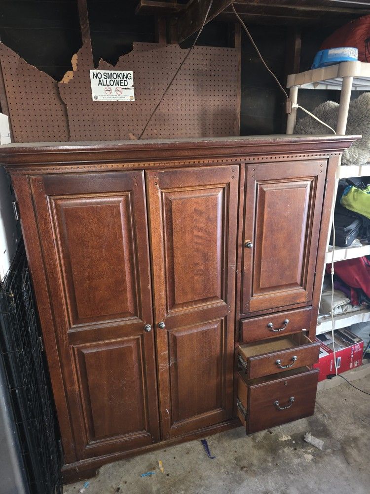 Wooden Desk Cabinet Free