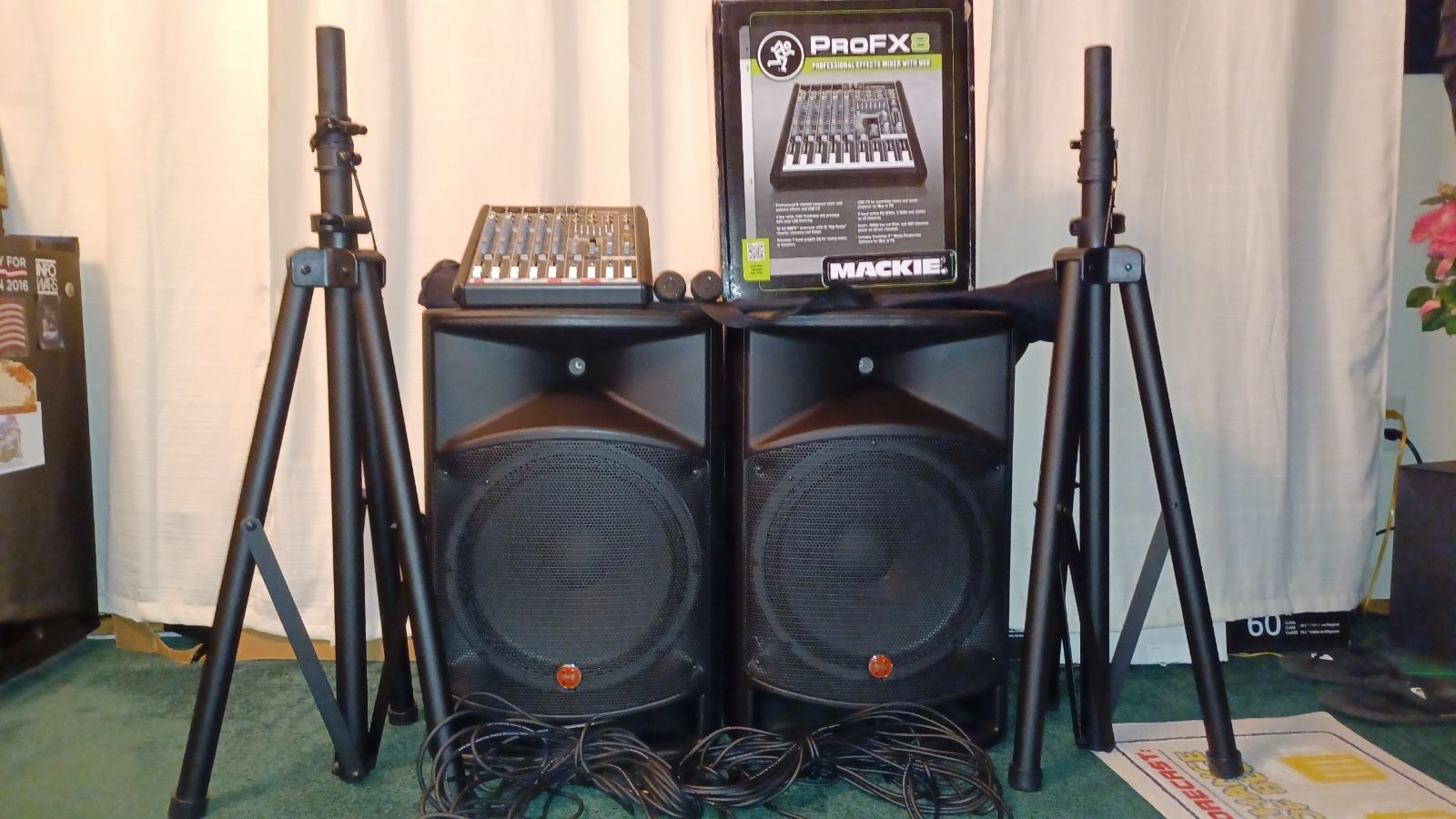 Speaker With Amp, Mics And Mixer