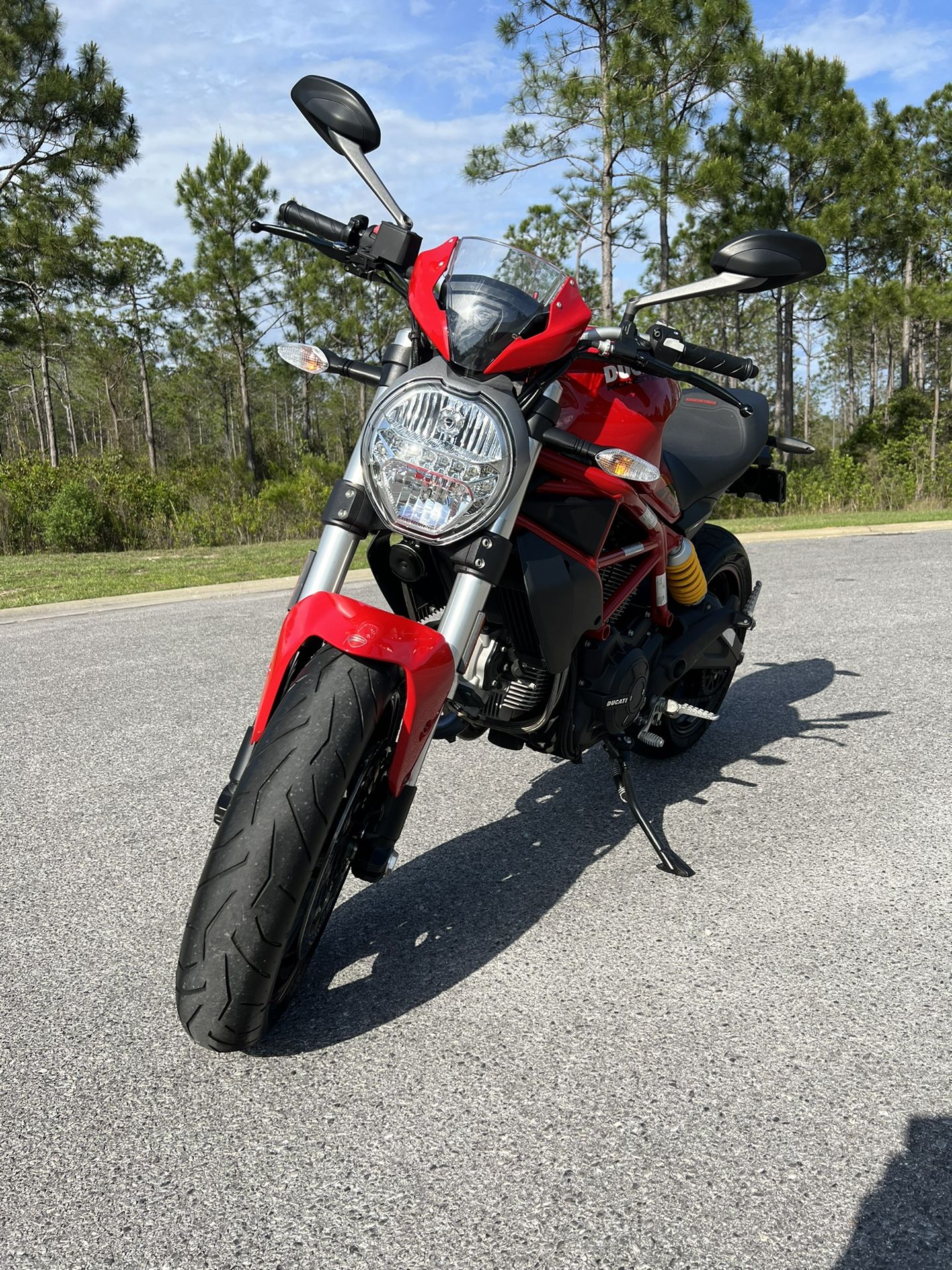 Ducati Monster 797 +