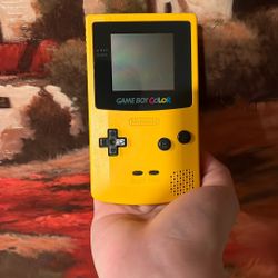 Nintendo Game Boy Color (Yellow)