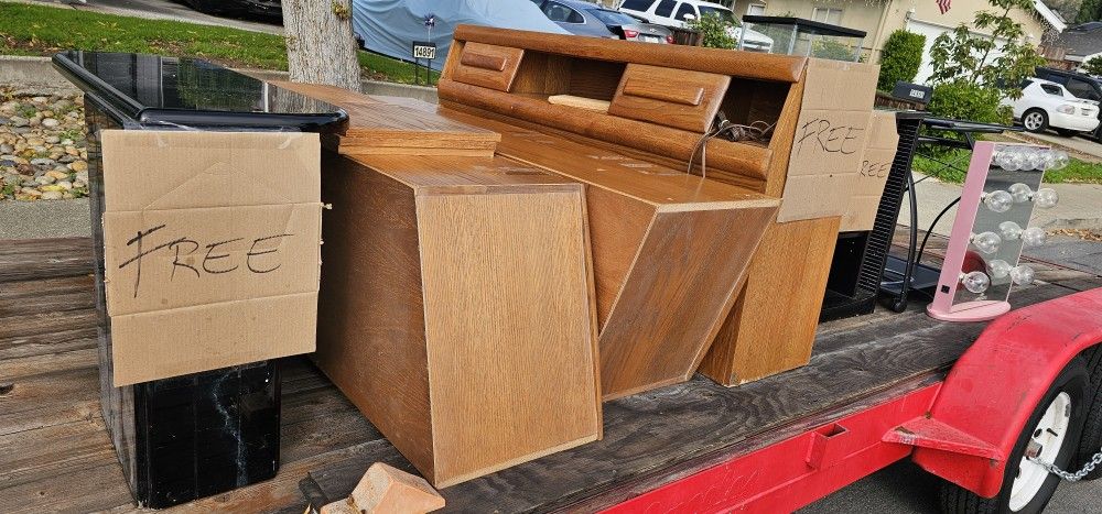 Bedroom, Components Table, TV Stands. FREE