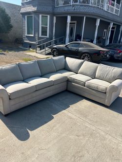 Sectional couch