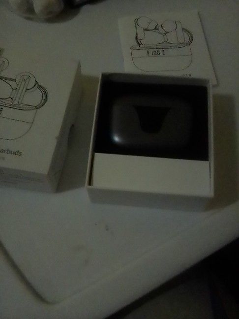 Q18 True Wireless Earbuds