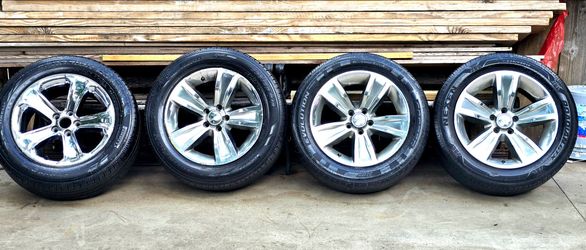 18" set of 4 2016 Dodge charger Wheels