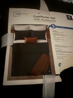 Comforter with accessories