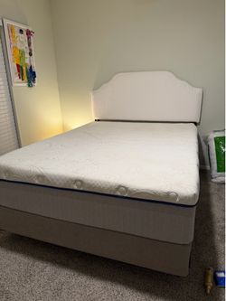 Complete Queen Bed Frame, Box and Mattress Tempur Pedic