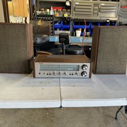 Vintage Stereo With Speakers All Work Great