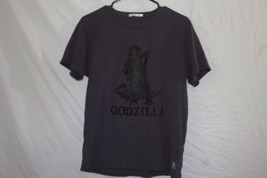 L Uniqlo x Godzilla Shirt