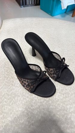 Black leopard print high heel