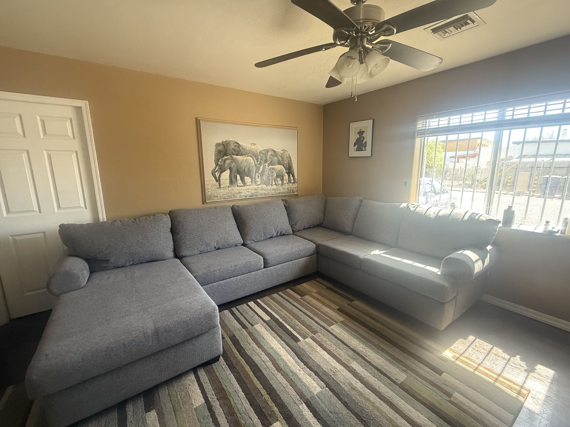 Living Spaces 2 Grey Sectional !! Free Delivery !!π
