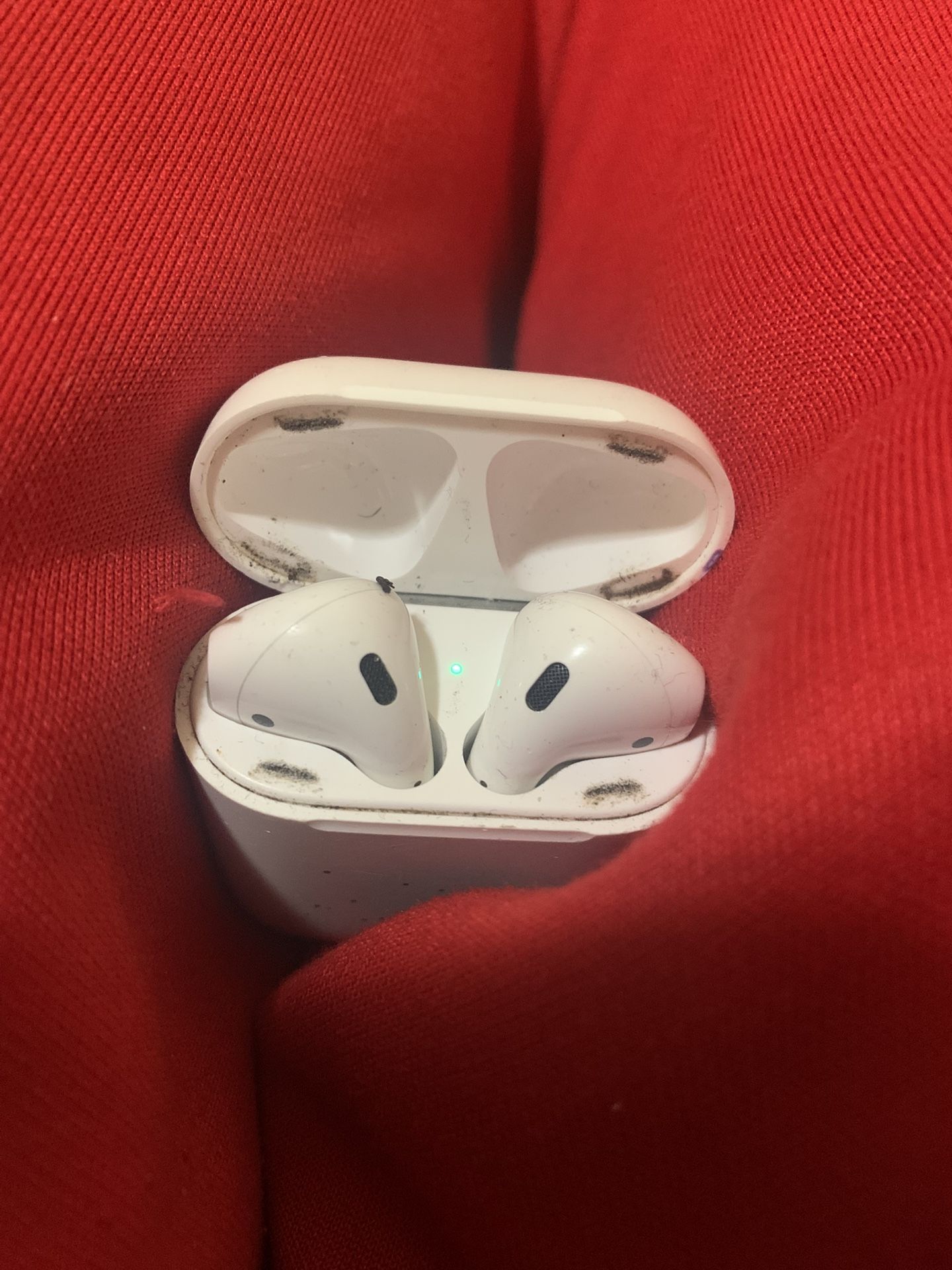 AirPods