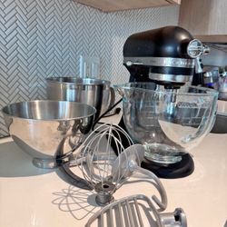 Black Kitchen Aid Mixer