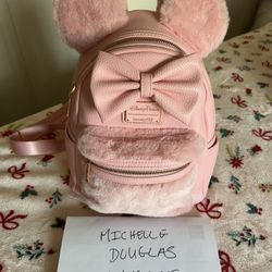 NWT Lounge Fly Pink Piglet Straps Came Undone 