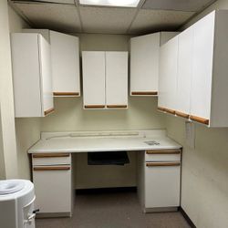 Melamine Cabinets And 6 Ft Countertop