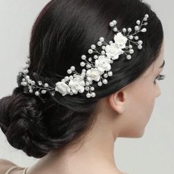 Pearl Design Hair Comb