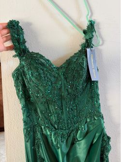Cinderella Divine, NEVER WORN( with tags), Emerald Green, size M